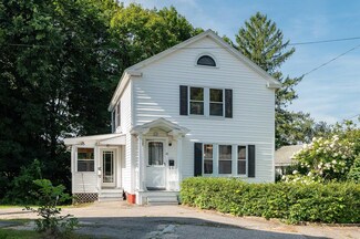48 Pleasant St, Somersworth, NH 03878