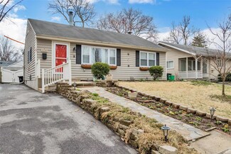 848 Queen Anne Place, Saint Louis, MO 63122