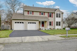 10 Cambridge Dr, Howell, NJ 07731