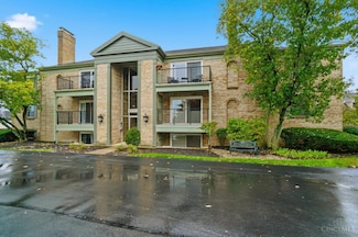 9760 Bunker Hill Ln, Montgomery, OH 45242