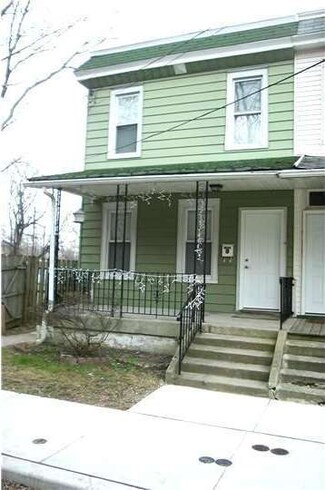 1156 Miller St, Crum Lynne, PA 19022