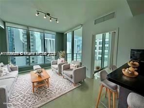 300 S Biscayne Blvd Unit T2111, Miami, FL 33131
