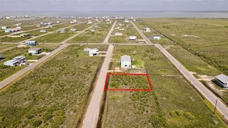 479 W Pin Oak Ln, Rockport, TX 78382