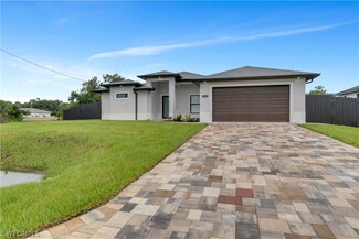 2703 53rd St SW, Lehigh Acres, FL 33976