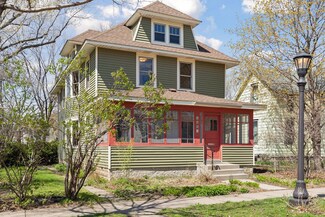 1063 Albemarle St, Saint Paul, MN 55117