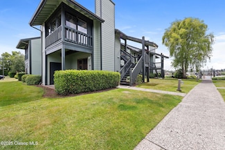 319 NE Skipanon Dr, Warrenton, OR 97146