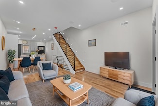 2355 Gerritt St, Philadelphia, PA 19146