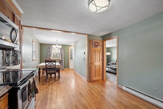 40 Roath St, Worcester, MA 01604