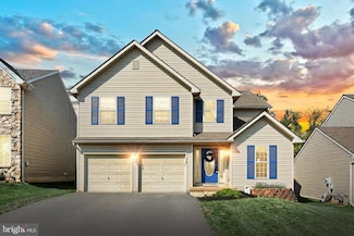 645 Thomas Armor Dr, Windsor, PA 17366