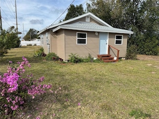620 Oak St, Auburndale, FL 33823