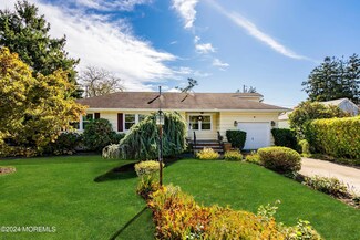1615 Maple St, Wall Township, NJ 07719