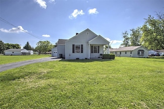 1720 S 34th Place, Decatur, IL 62521