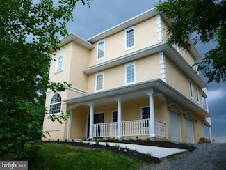 1355 N Independence Dr, Montross, VA 22520