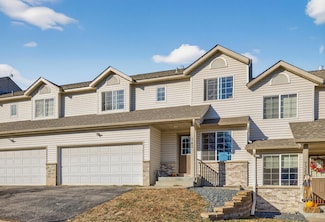 740 Baylee Place SW, Pine Island, MN 55963