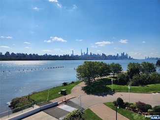 326 The Promenade, Edgewater, NJ 07020