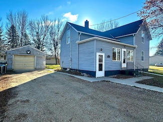 2716 Canterbury Dr, Bigelow, MN 56117