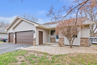 23030 Henna Ave N, Forest Lake, MN 55025
