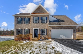 725 Carriage Pkwy, Rustburg, VA 24588