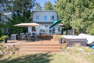 24199 N Shore Dr, Edwardsburg, MI 49112