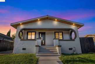 2009 Auseon Ave, Oakland, CA 94621