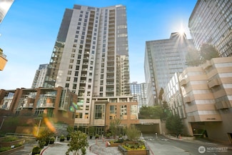 10650 NE 9th Place Unit 3210, Bellevue, WA 98004
