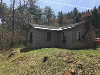 906 Vt Route 100 S, Jamaica, VT 05343