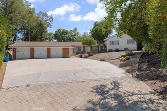 23760 Oakfield Rd, Hidden Hills, CA 91302