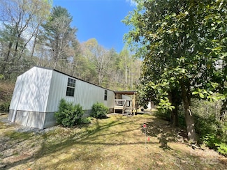 1019 Hudlin Gap Rd, Pisgah Forest, NC 28768