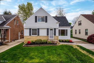 24000 E Silsby Rd, Beachwood, OH 44122
