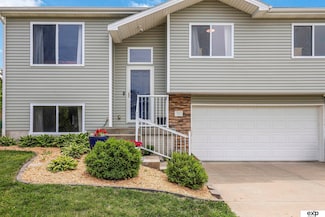 155 Vince Dr, Bennet, NE 68317