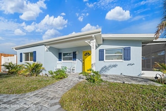 134 E Grant Ave, Cocoa Beach, FL 32931