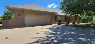 4726 NW 44th Place, Topeka, KS 66618