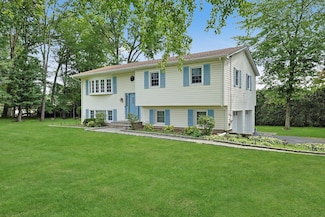 12 N Fairview Ave, Nanuet, NY 10954