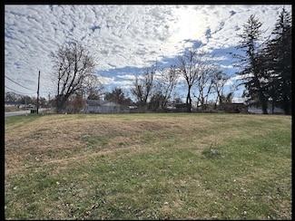 902 S Rollins St, Macon, MO 63552