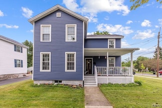 12 Throop Ave, Auburn, NY 13021