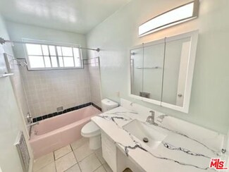1001 Hammond St, West Hollywood, CA 90069