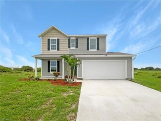 8021 Mangrove Cir, La Belle, FL 33935