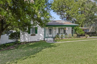 214 Sutherland Dr, Mobile, AL 36611