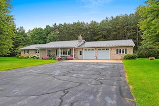 7747 Saindon Rd, Sobieski, WI 54171