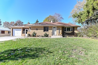 208 Indiana St, Mount Pleasant, WI 53405