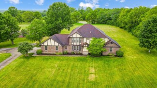 725 Bischoff Rd, New Carlisle, OH 45344