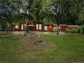 248 Lafayette Dr, Many, LA 71449