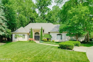 450 Snow Trail Dr, Findlay, OH 45840