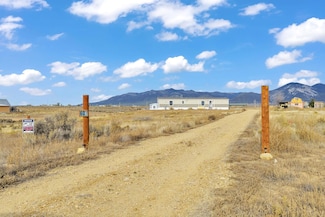 60 Santistevan Rd, El Prado, NM 87529