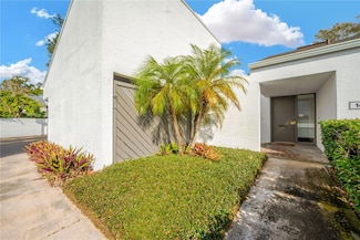 14221 Cypress Cir Unit 14221, Tampa, FL 33618