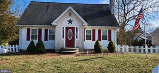 3240 Night In Gale Dr, Dover, PA 17315