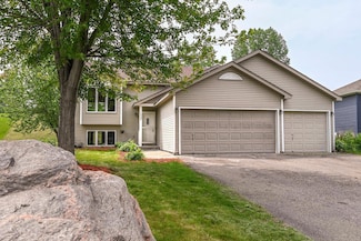1527 Harvest Ln, Shakopee, MN 55379