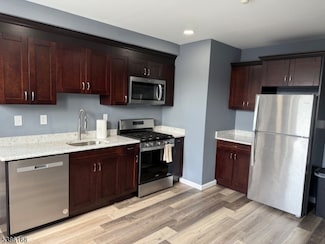 388 S Main St, Phillipsburg, NJ 08865