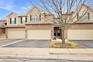 304 Whitaker Trail Unit 24, McHenry, IL 60050