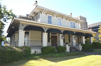 114 N 8th St, Opelika, AL 36801